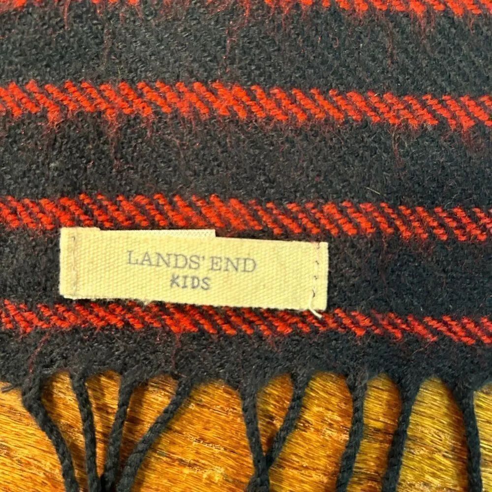 Lands’ End scarf  - Picture 2 of 2